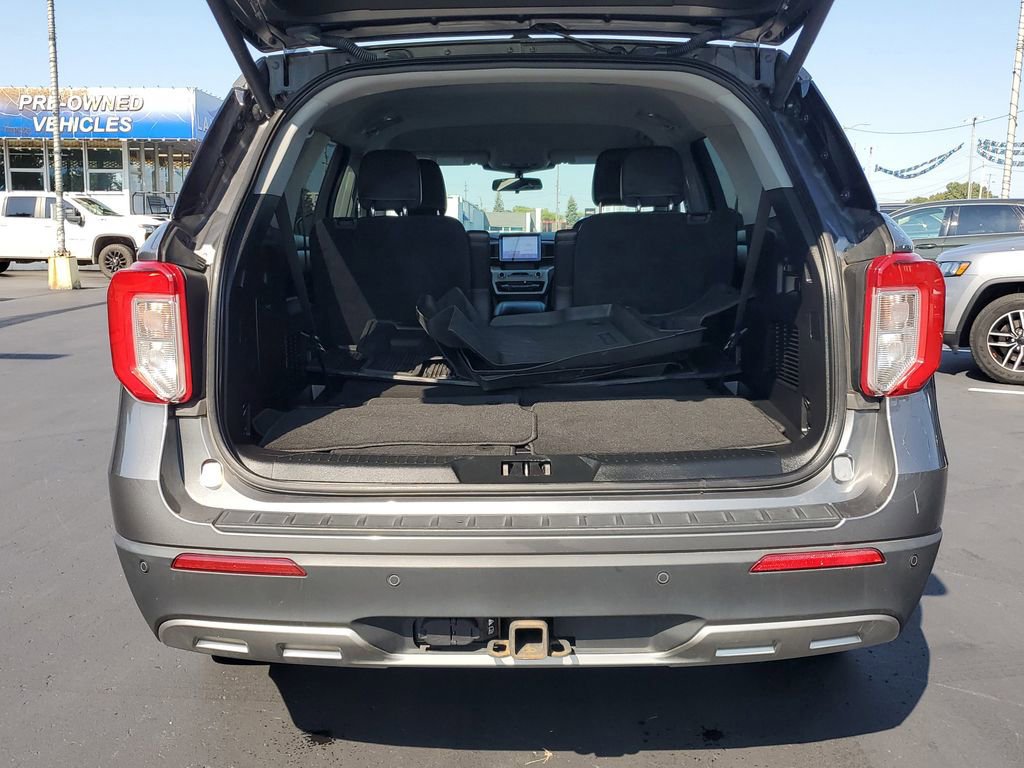 Certified 2022 Ford Explorer XLT w/ Equipment Group 202A image 27