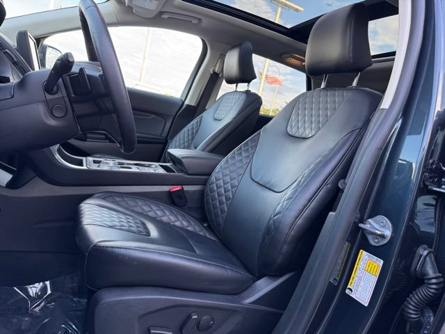 Certified 2024 Ford Edge Titanium w/ Equipment Group 301A AWD/4WD image 8