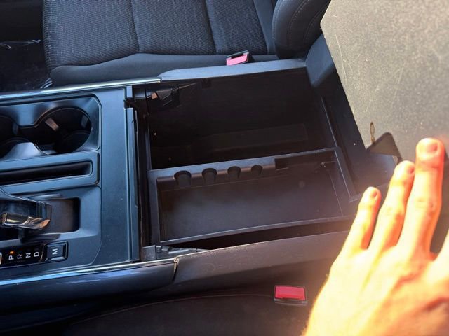 Certified 2022 Ford F150 XLT w/ Equipment Group 302A High image 21