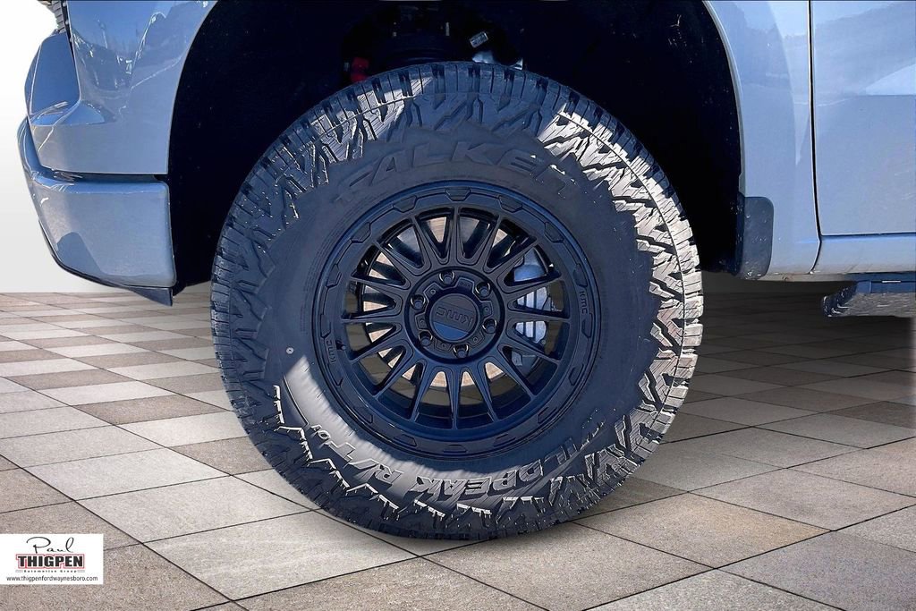 Used 2025 Chevrolet Silverado 1500 RST image 9