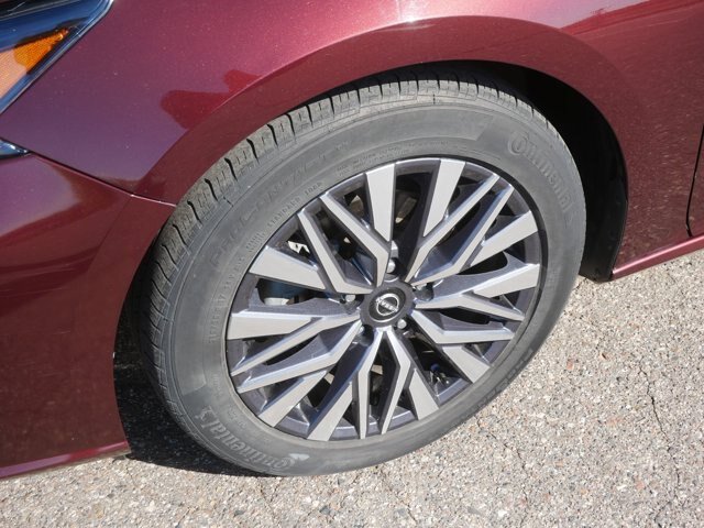 Used 2023 Nissan Altima 2.5 SV FWD image 8