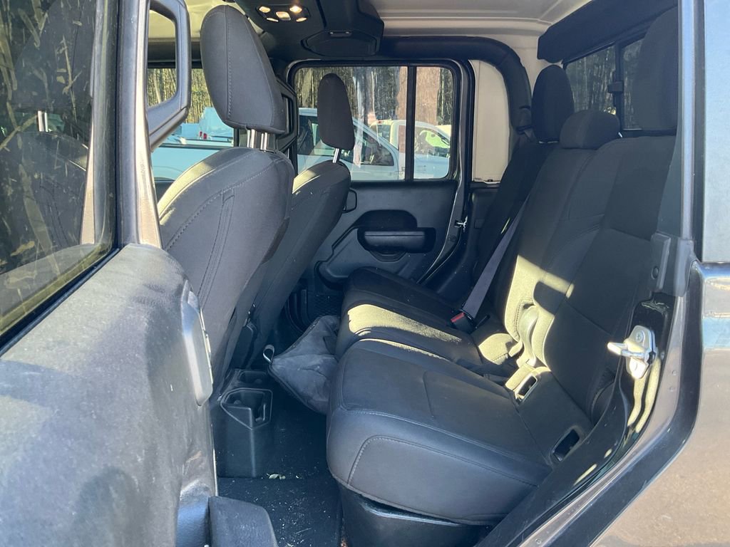 Used 2023 Jeep Gladiator Sport image 14