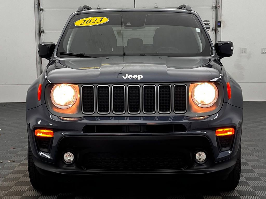 Used 2023 Jeep Renegade Limited image 9