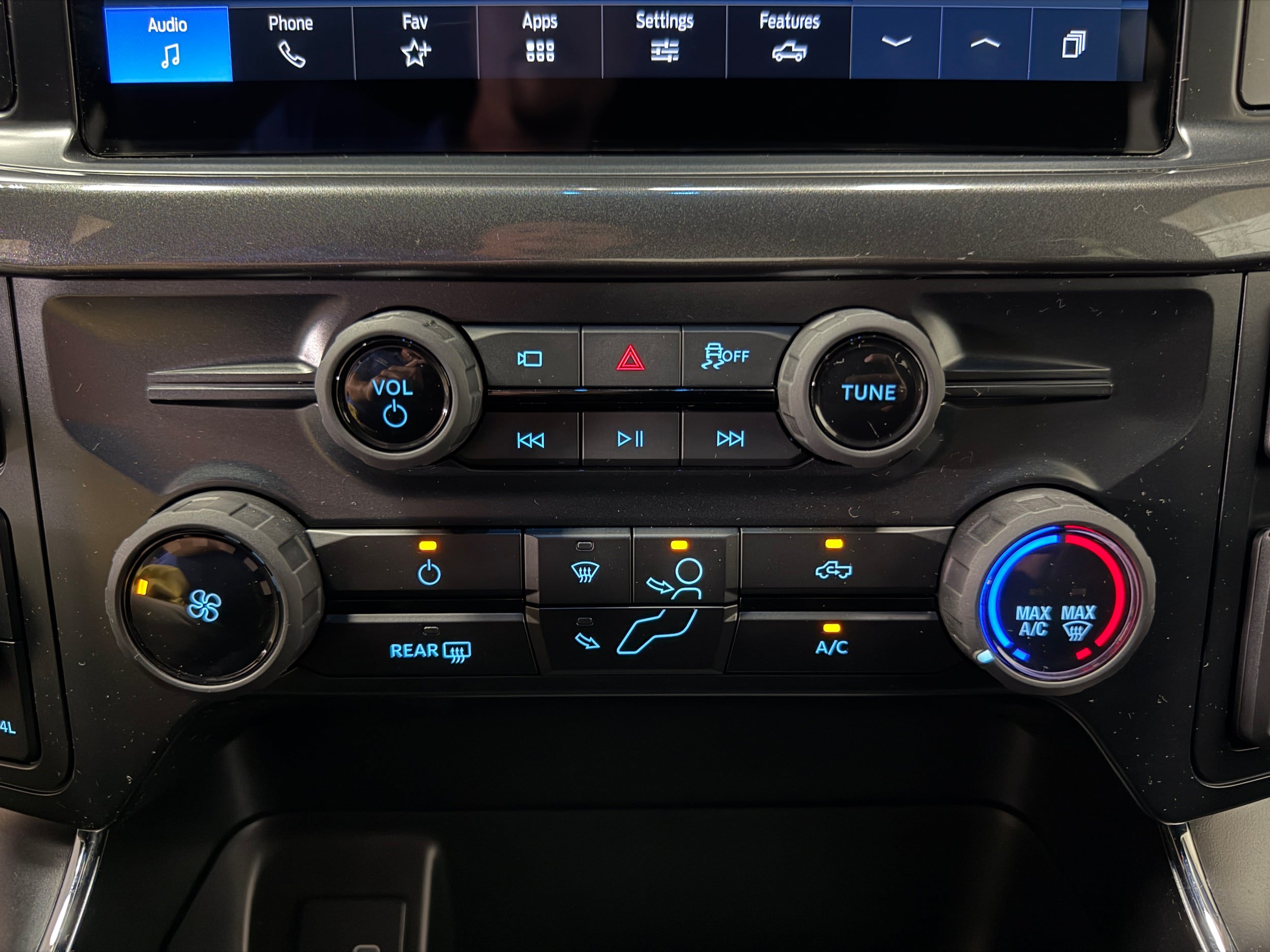 Certified 2025 Ford F150 STX w/ STX Black Appearance Package AWD/4WD image 23