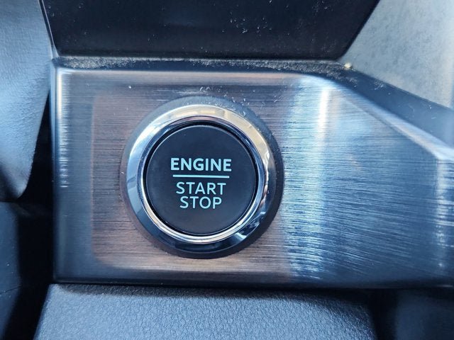 Certified 2024 Ford F250 Lariat AWD/4WD image 25