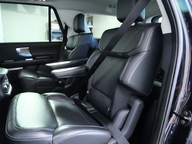 Certified 2025 Ford Expedition Max Platinum AWD/4WD image 15
