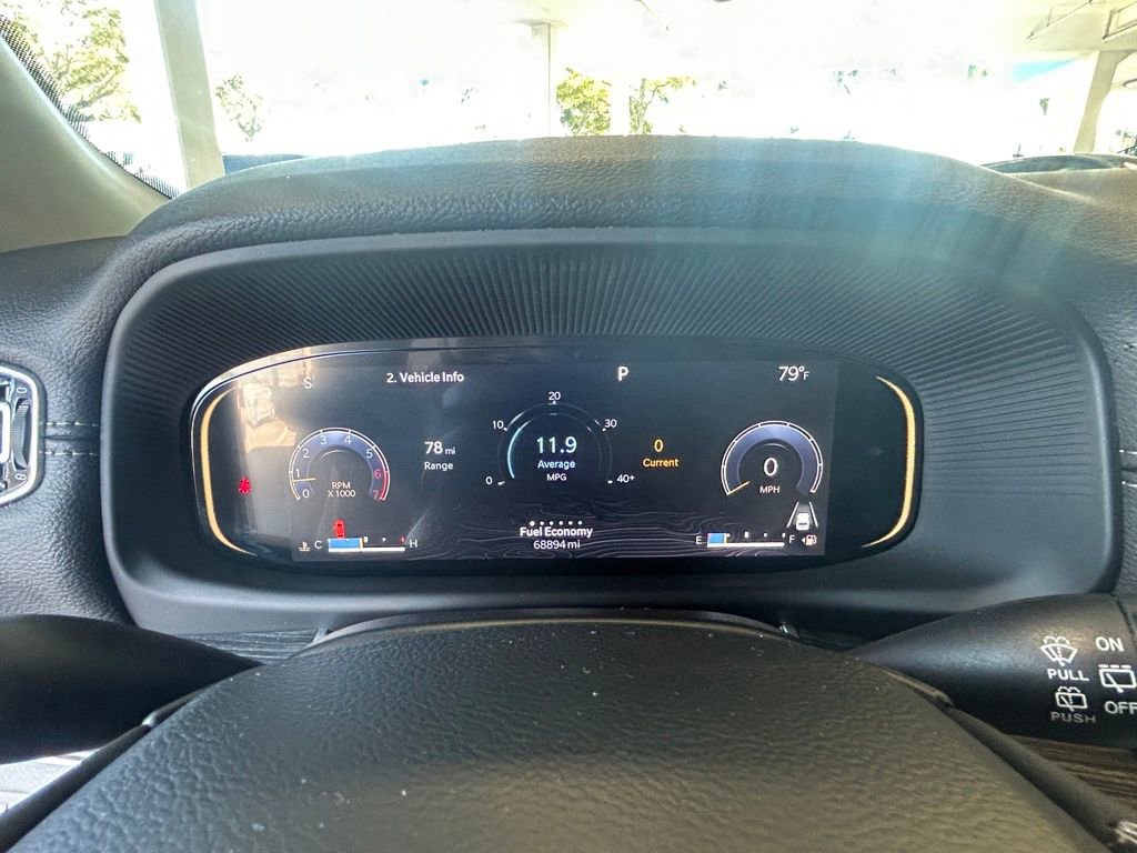 Used 2023 Jeep Wagoneer L Series II image 40