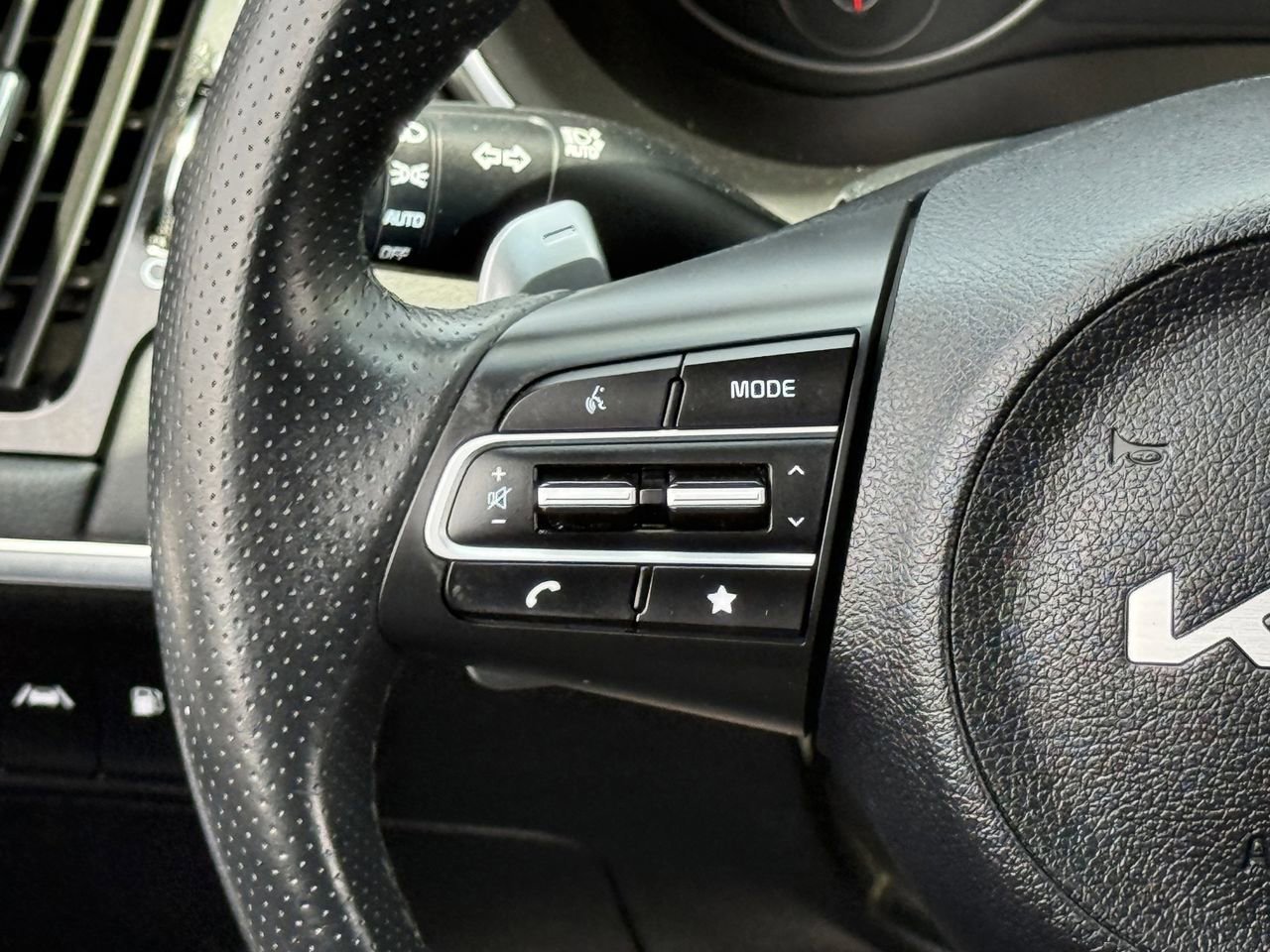 Used 2023 Kia Stinger GT2 RWD image 15