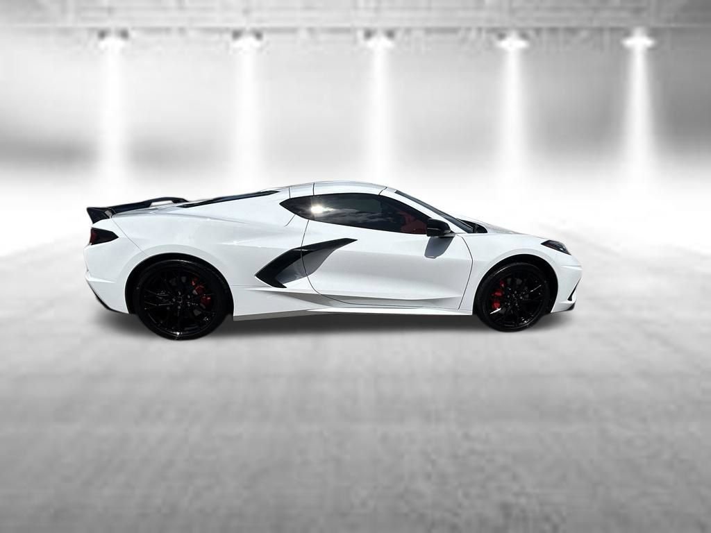 Used 2023 Chevrolet Corvette Stingray Premium Cpe w/ Z51 Performance Package RWD image 3