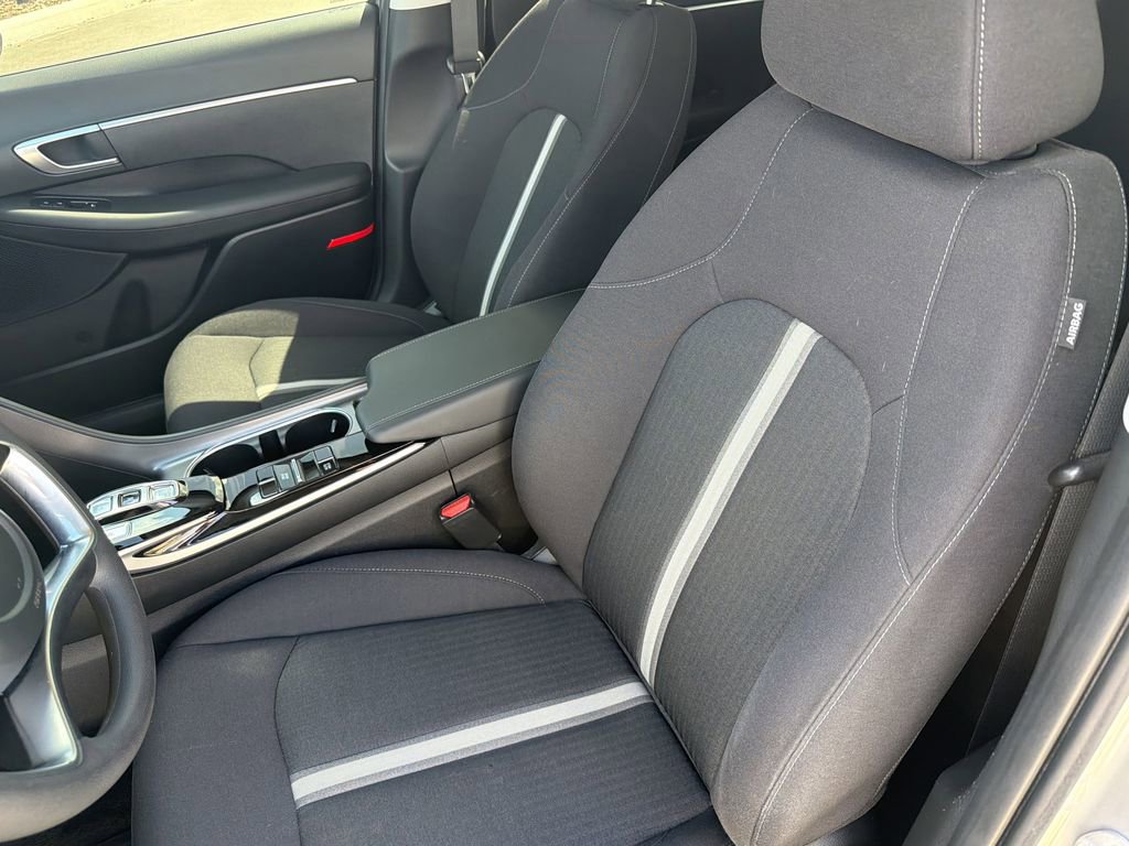 Used 2023 Hyundai Sonata SE FWD image 18