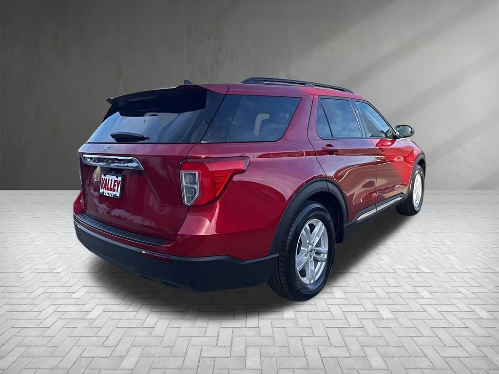 Certified 2022 Ford Explorer XLT image 9