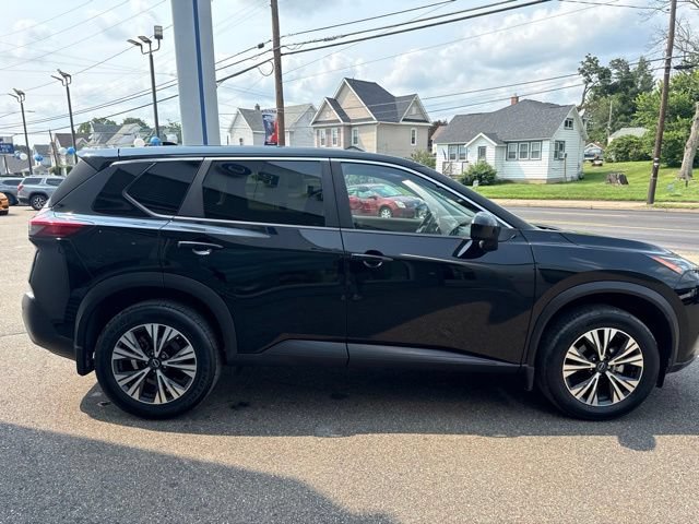 Used 2023 Nissan Rogue SV AWD/4WD image 5