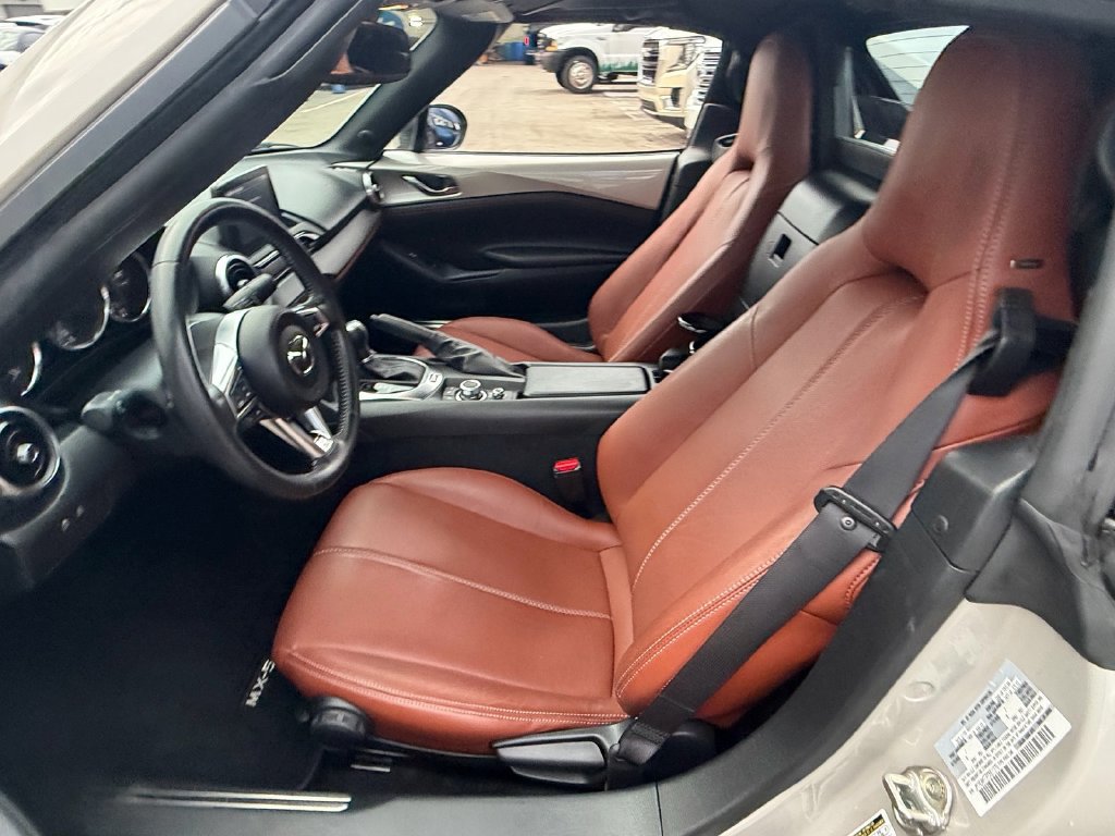 Used 2023 MAZDA MX-5 Miata Grand Touring RWD image 10