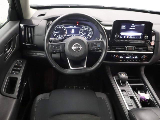 Used 2024 Nissan Pathfinder SV FWD image 5
