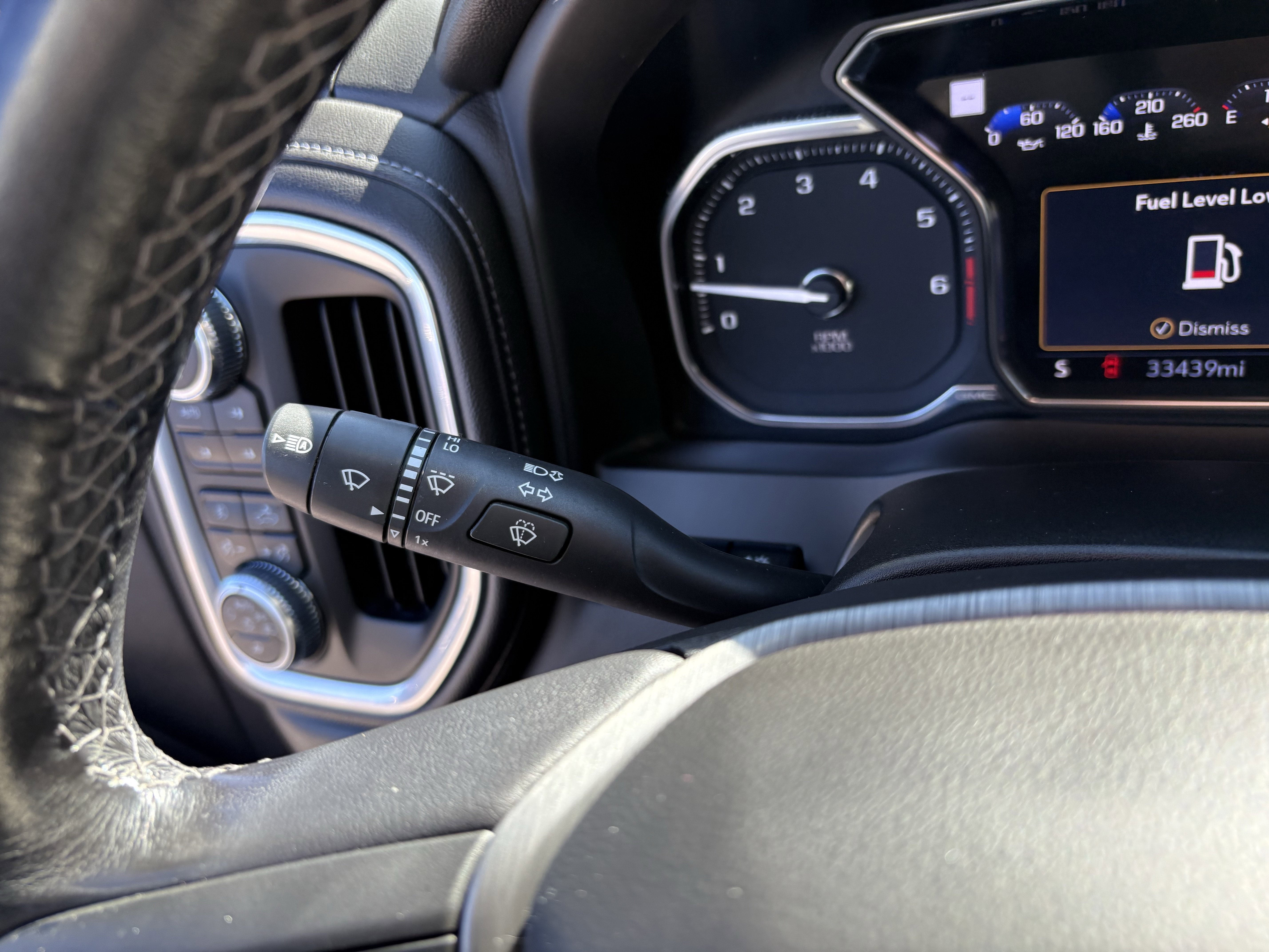 Used 2022 GMC Sierra 2500 Denali w/ Denali Ultimate Package image 31