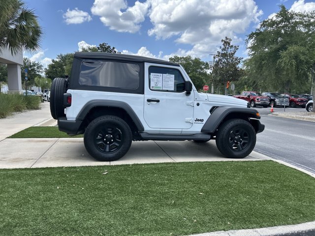 Used 2025 Jeep Wrangler Sport AWD/4WD image 4