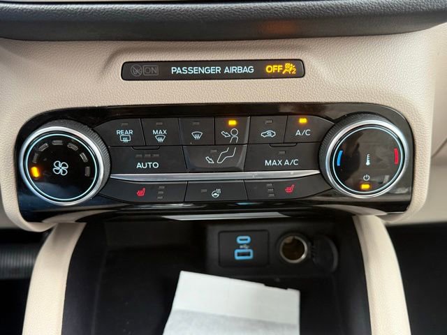 Certified 2022 Ford Escape SE w/ Cold Weather Package AWD/4WD image 25