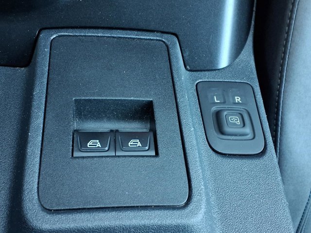 Certified 2021 Ford Bronco Black Diamond image 16