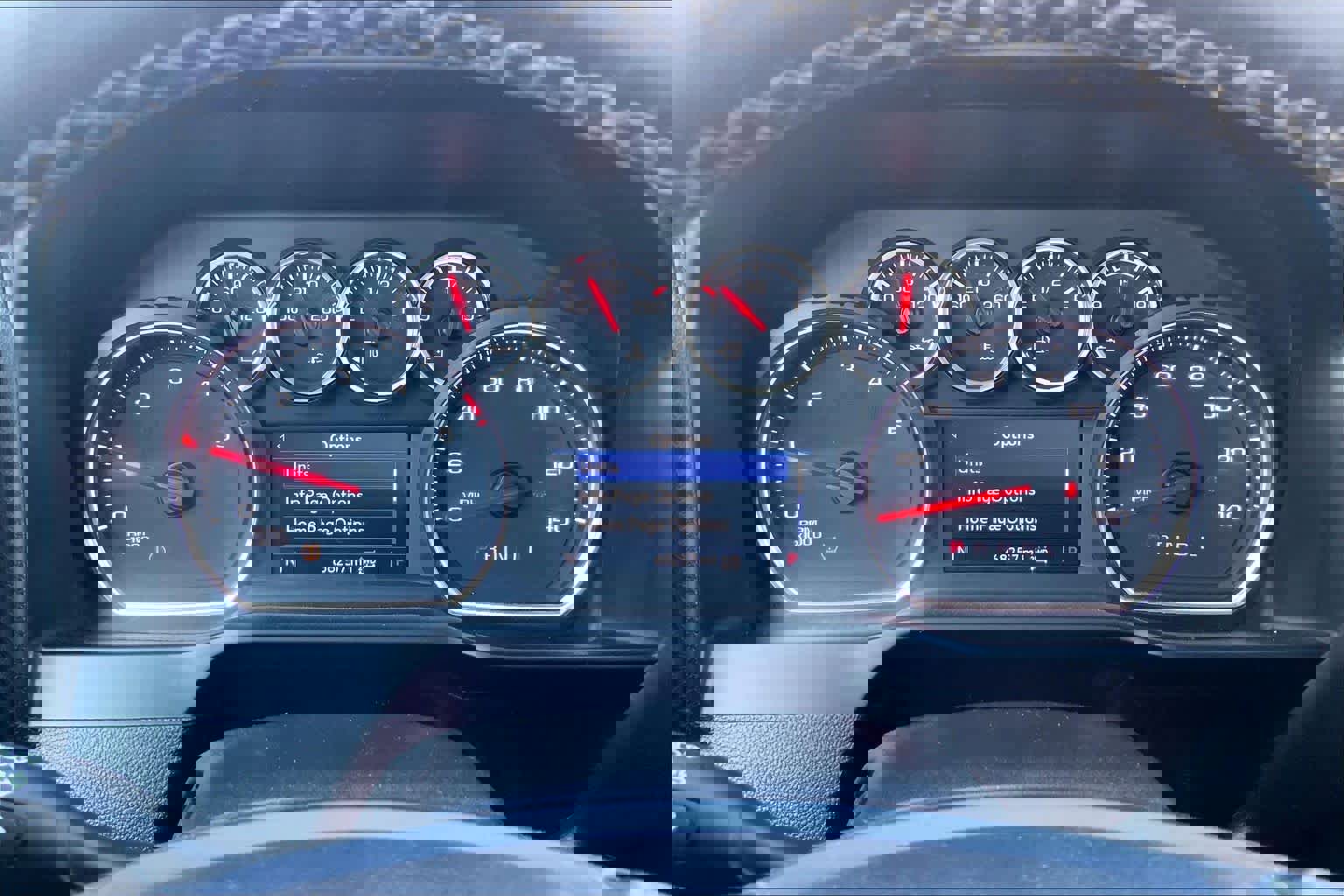 Used 2022 Chevrolet Silverado 2500 LT w/ Convenience Package image 25