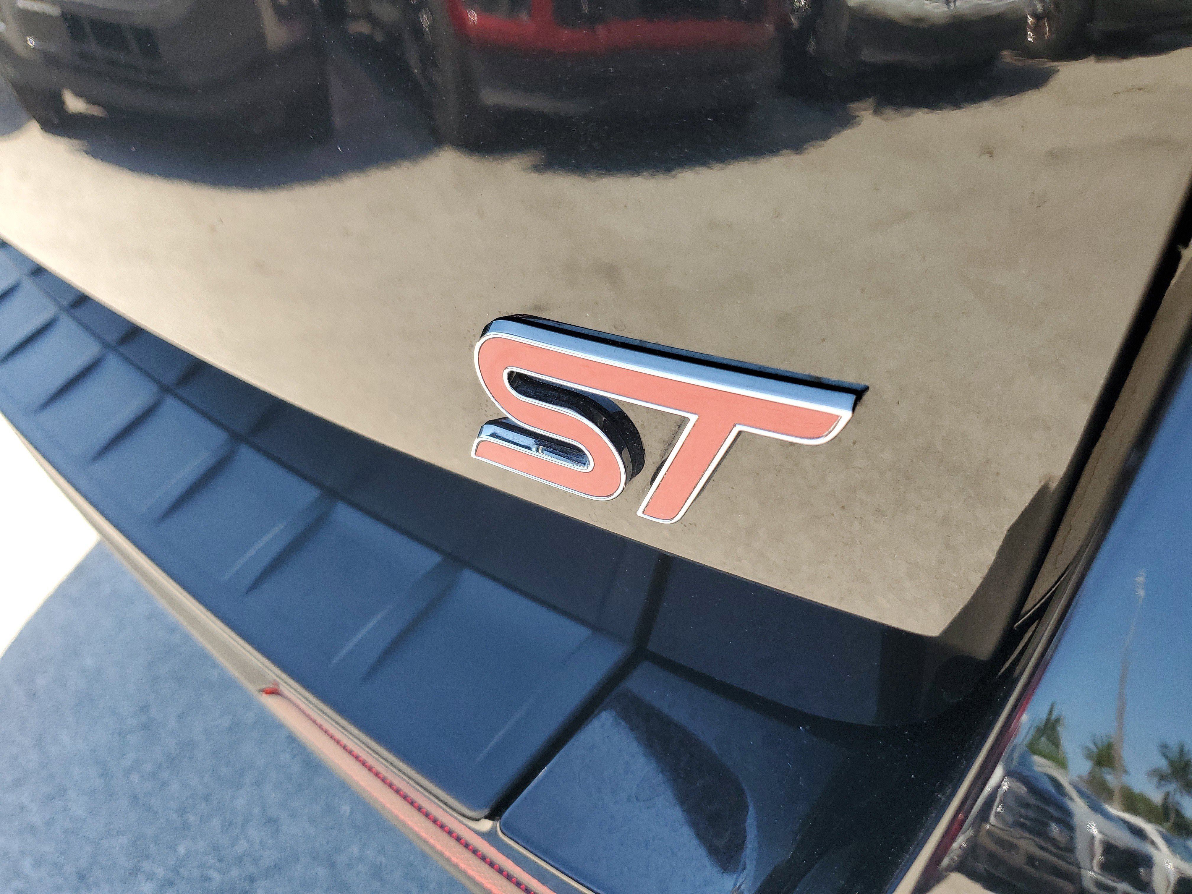 Certified 2023 Ford Explorer ST w/ Equipment Group 401A AWD/4WD image 32