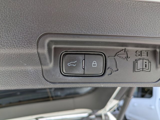 Certified 2021 Ford Explorer XLT w/ Equipment Group 202A image 21