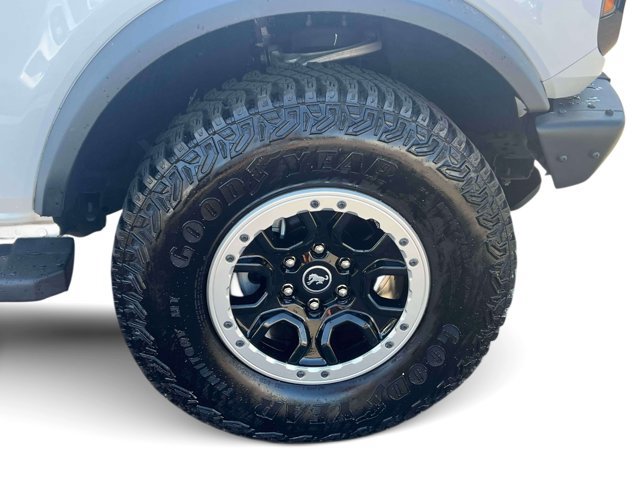 Certified 2022 Ford Bronco Outer Banks w/ Sasquatch Package AWD/4WD image 11