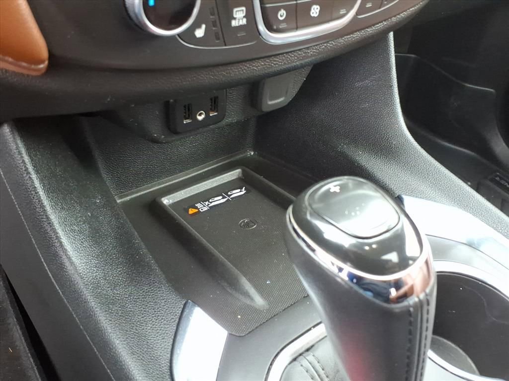 Used 2018 Chevrolet Traverse High Country image 24