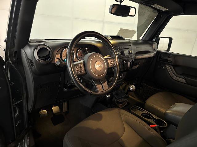 Used 2017 Jeep Wrangler Sport AWD/4WD image 6