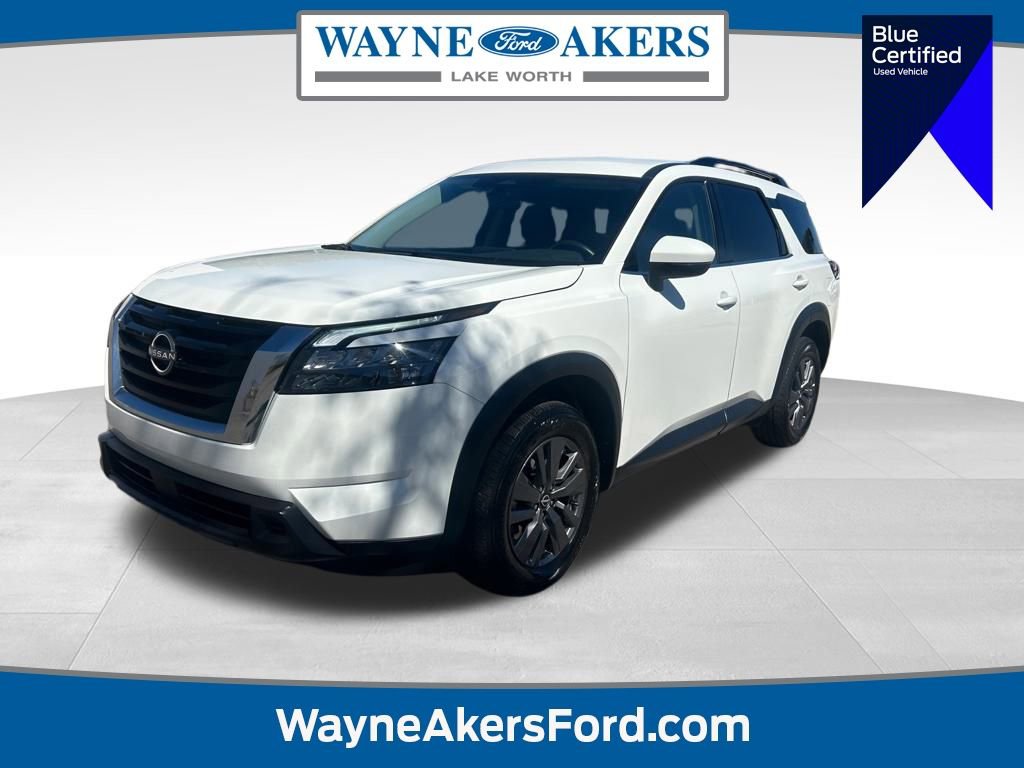 Used 2025 Nissan Pathfinder SV FWD image 1