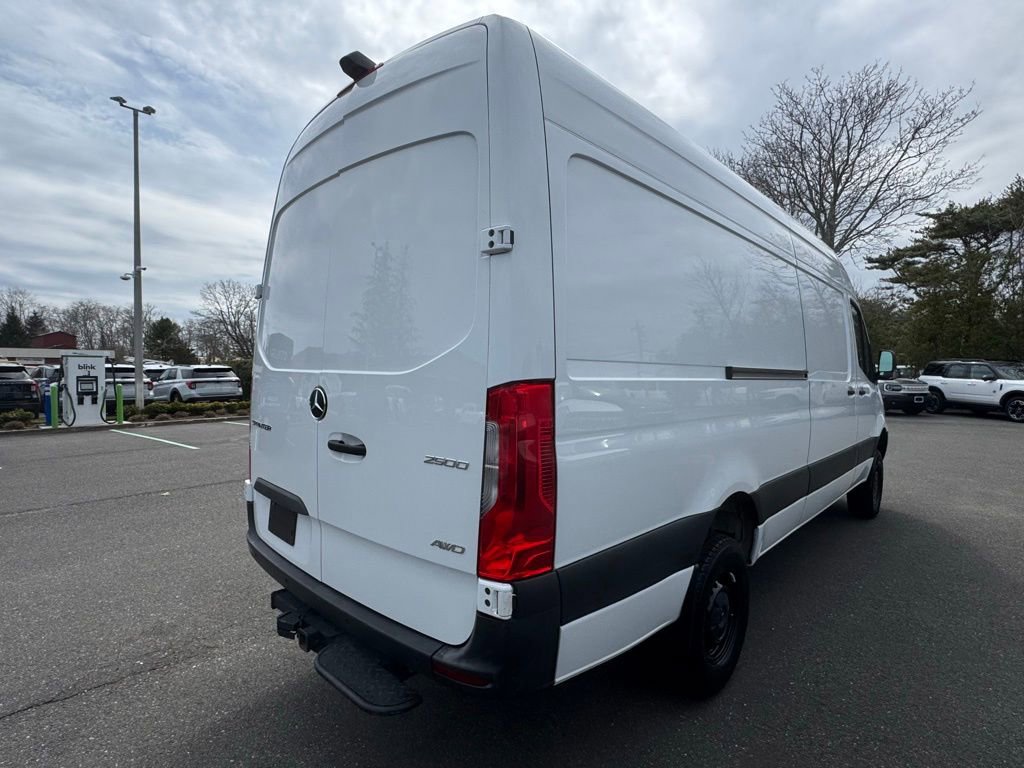 Used 2023 Mercedes-Benz Sprinter 2500 image 9