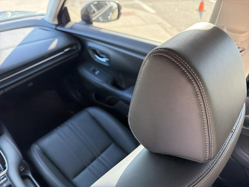 Used 2023 Honda HR-V EX-L image 18