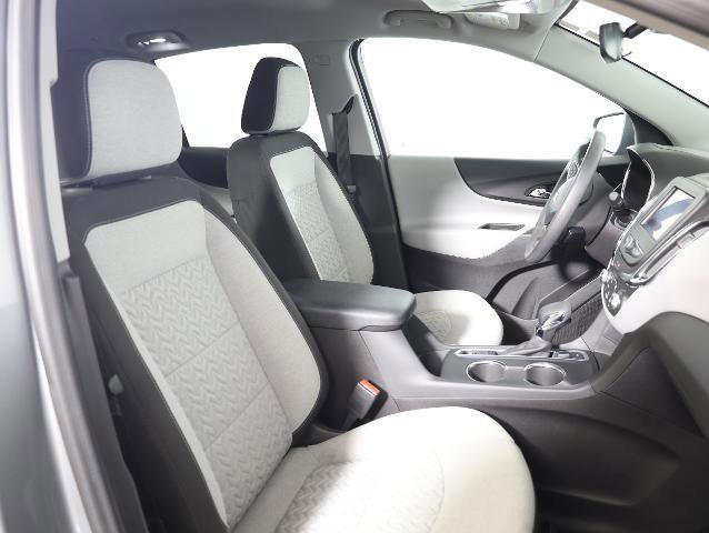 Used 2024 Chevrolet Equinox LS w/ LS Convenience Package image 9