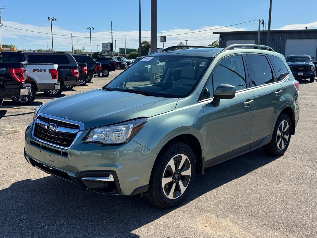 Used 2018 Subaru Forester 2.5i Premium w/ All-Weather Package AWD/4WD image 2