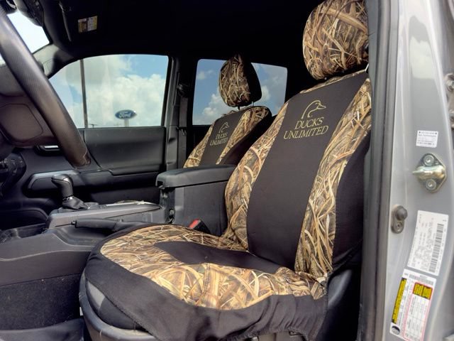 Used 2020 Toyota Tacoma TRD Off-Road AWD/4WD image 15