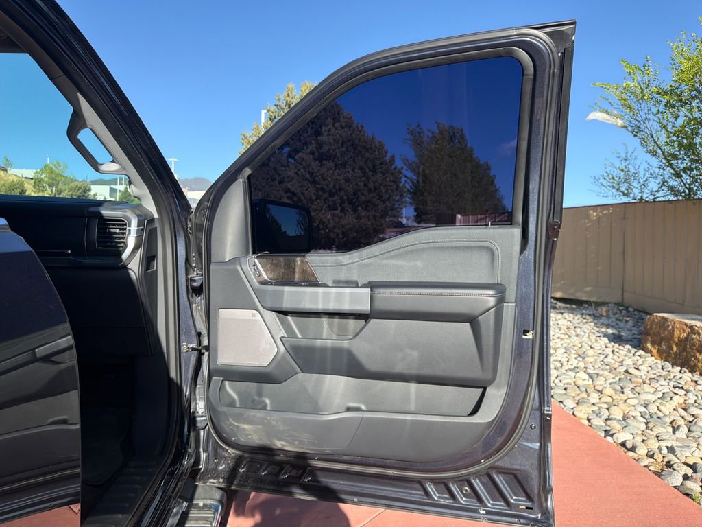 Certified 2022 Ford F150 Lariat w/ Equipment Group 502A High image 29