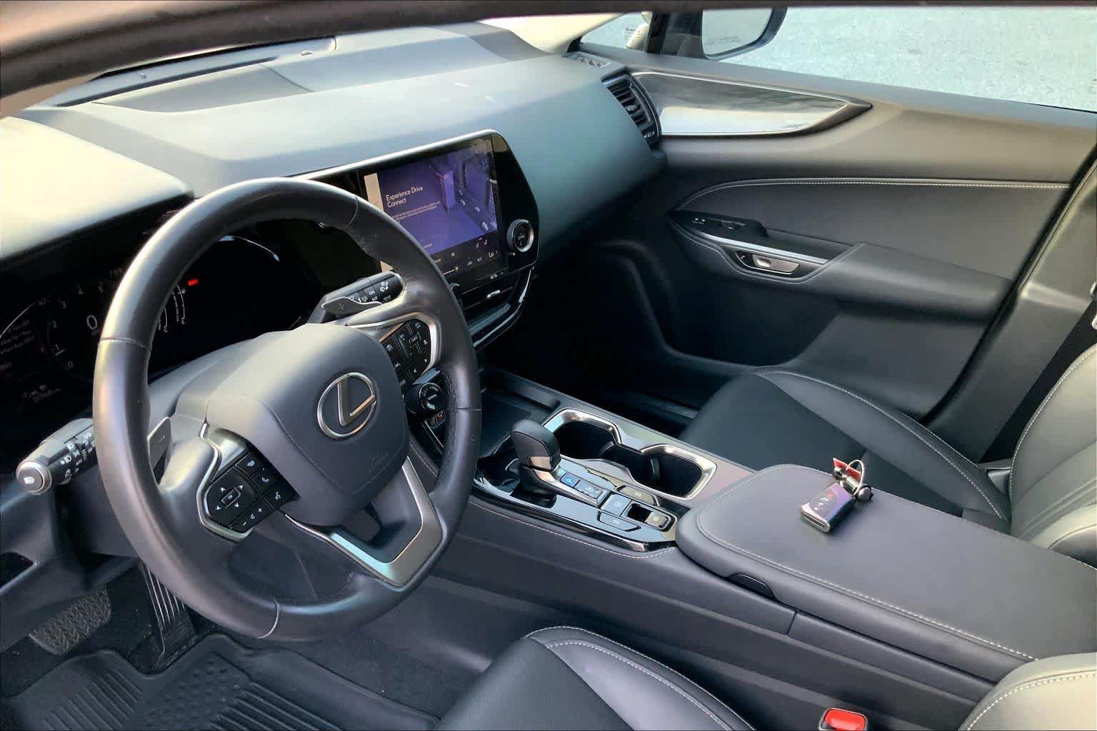 Used 2025 Lexus NX 250 FWD w/ Accessory Package (2T) image 16