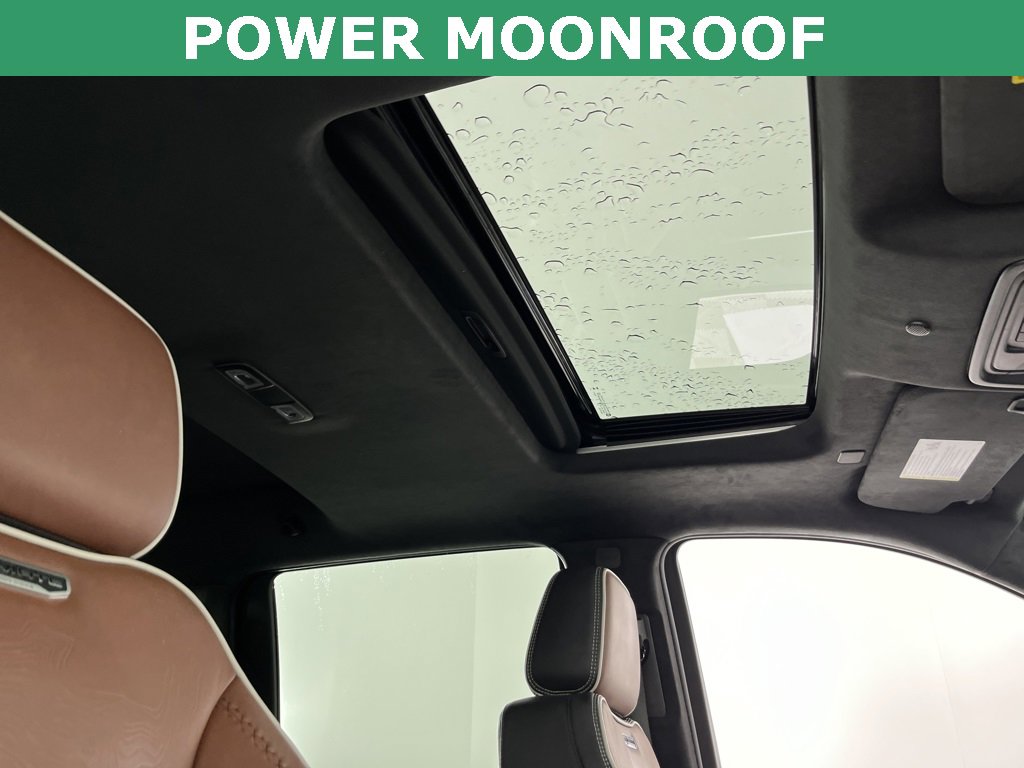 Used 2024 GMC Sierra 3500 Denali Ultimate image 32