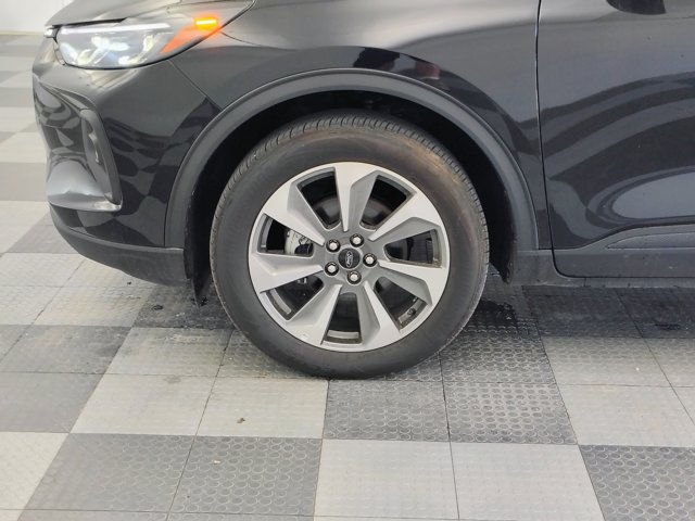 Certified 2025 Ford Escape Platinum AWD/4WD image 8