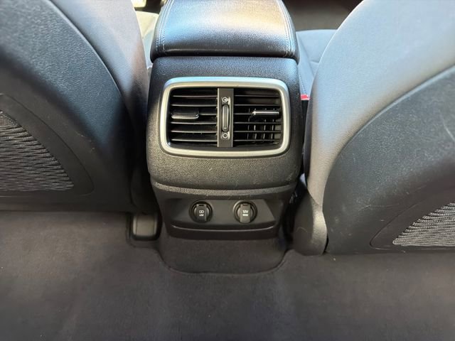 Used 2017 Kia Sorento LX image 22