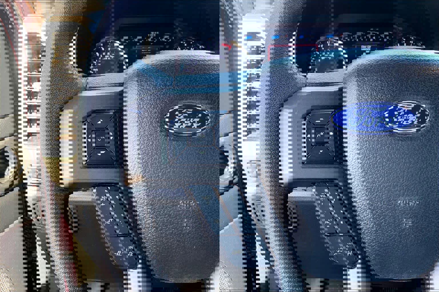 Certified 2019 Ford Expedition XLT w/ Equipment Group 202A image 23