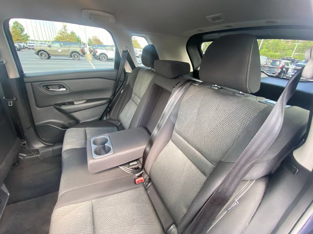 Used 2024 Nissan Rogue SV AWD/4WD image 22