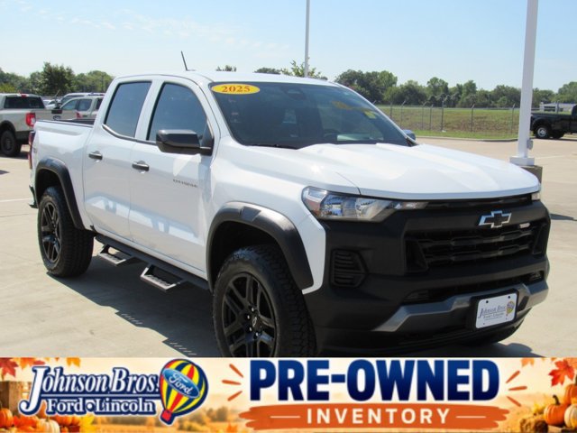 Used 2025 Chevrolet Colorado Trail Boss AWD/4WD image 1
