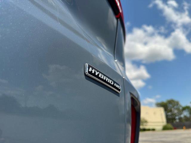 Certified 2025 Ford Escape Platinum image 31