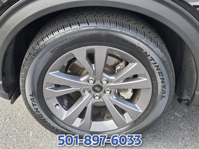Certified 2024 Ford Explorer XLT w/ Equipment Group 202A RWD image 17