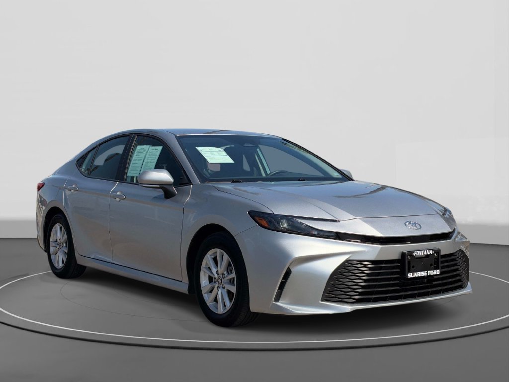 Used 2026 Toyota Camry LE FWD image 4
