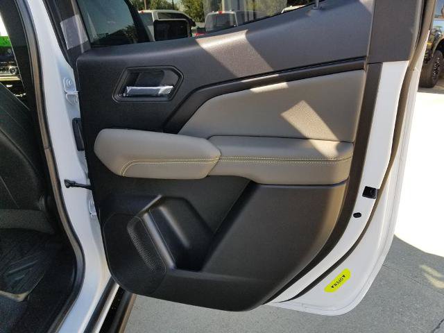 Used 2025 Chevrolet Colorado ZR2 w/ Technology Package AWD/4WD image 16