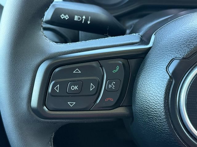 Used 2025 Jeep Wrangler Unlimited Sport AWD/4WD image 19