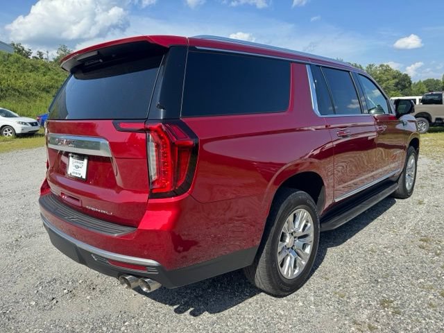 Used 2024 GMC Yukon XL Denali AWD/4WD image 14