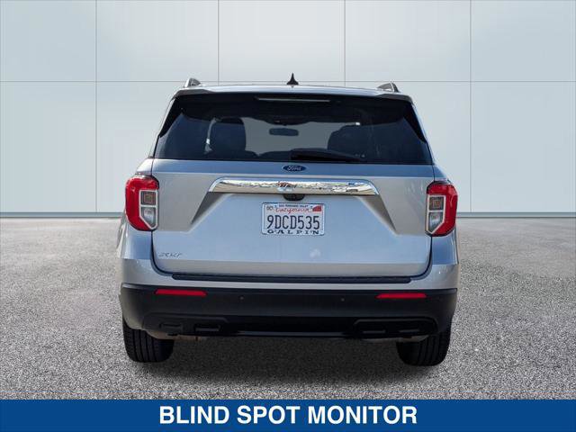 Certified 2022 Ford Explorer XLT image 3