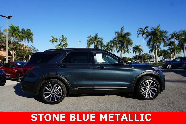 Certified 2023 Ford Explorer ST-Line w/ Class IV Trailer Tow Package image 4